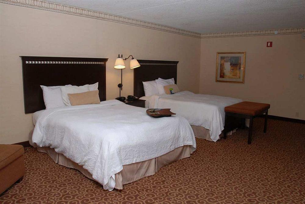 Hampton Inn & Suites Staten Island Nowy Jork Pokój zdjęcie