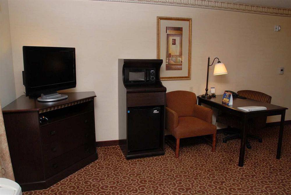Hampton Inn & Suites Staten Island Nowy Jork Pokój zdjęcie