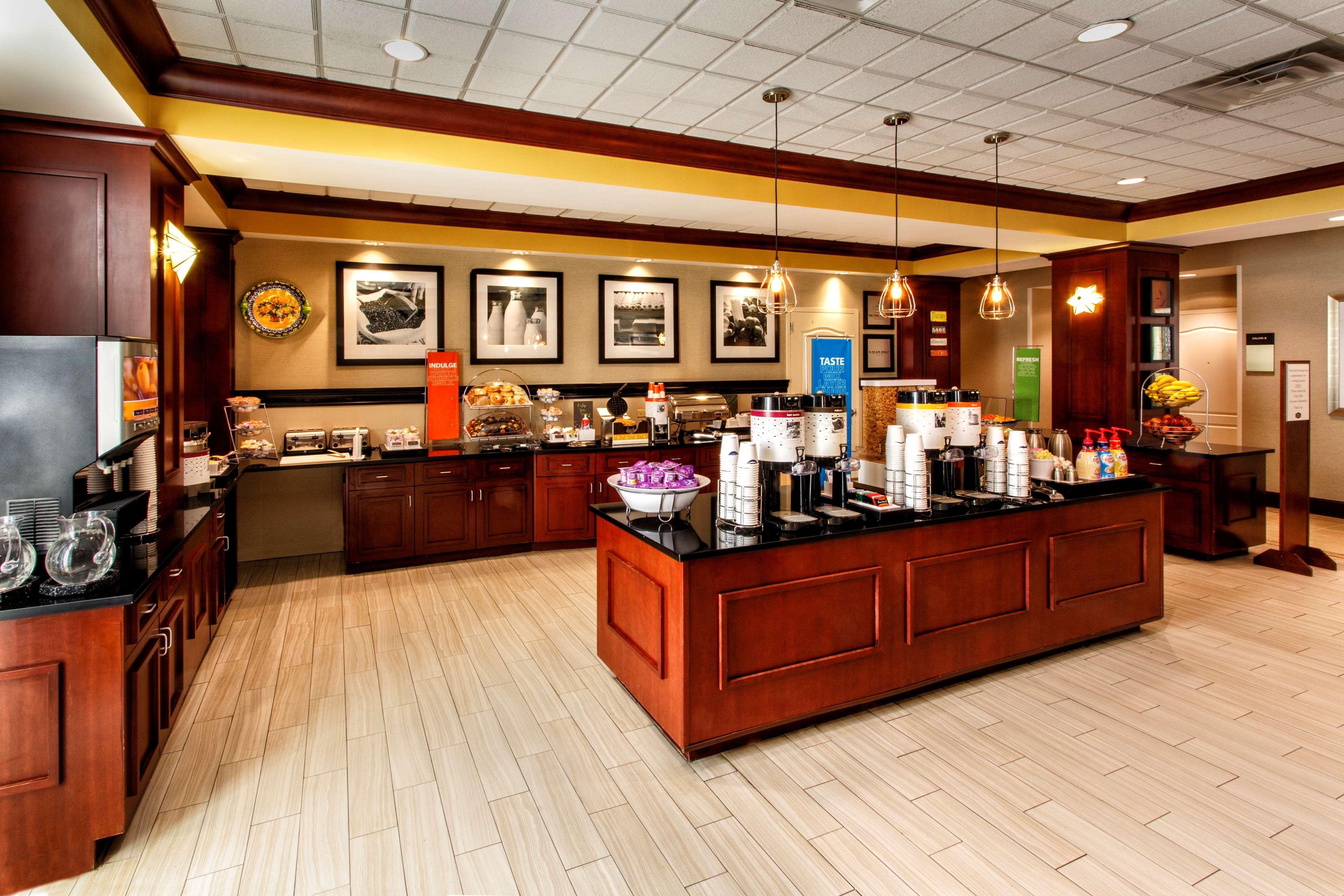 Hampton Inn & Suites Staten Island Nowy Jork Zewnętrze zdjęcie