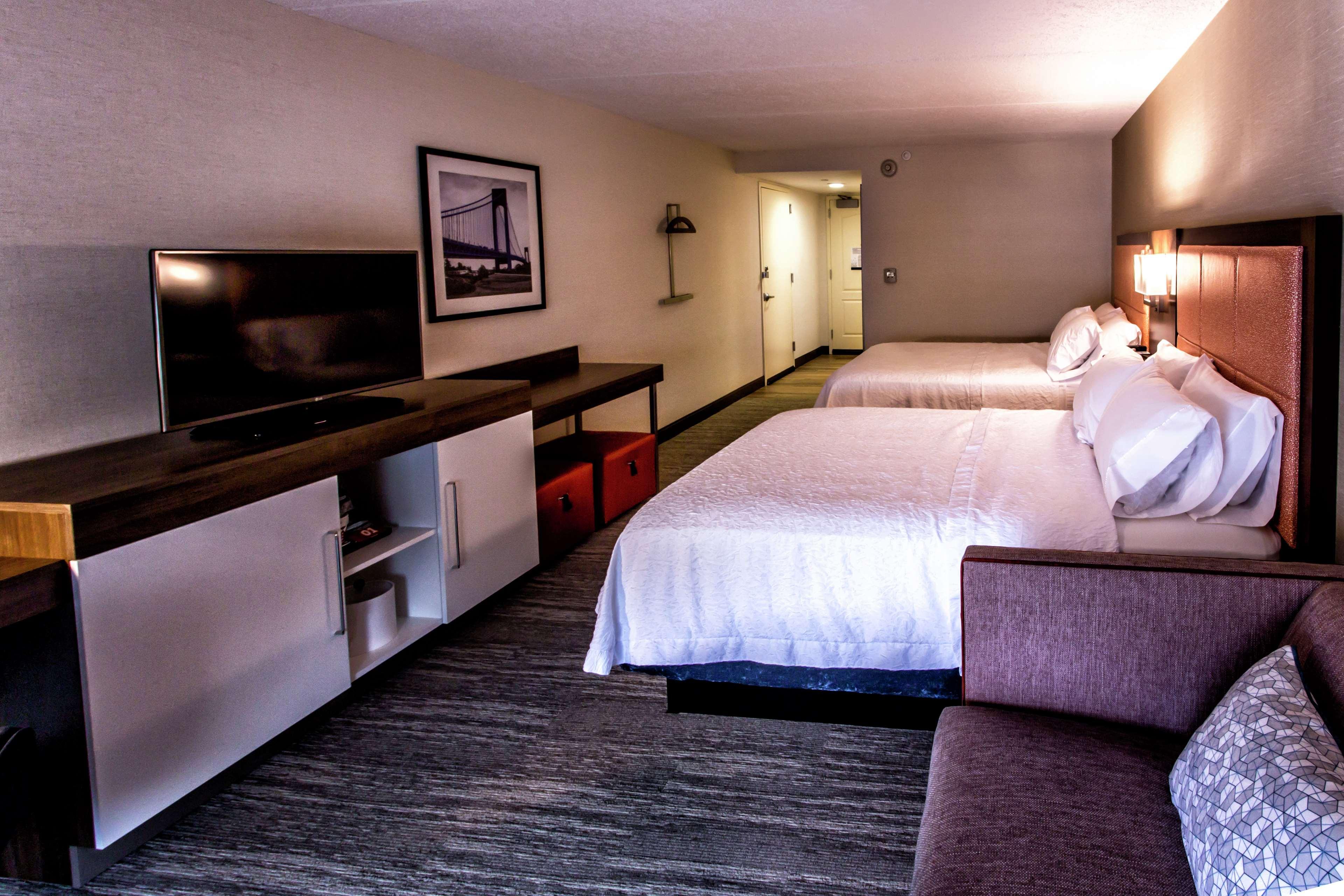 Hampton Inn & Suites Staten Island Nowy Jork Zewnętrze zdjęcie