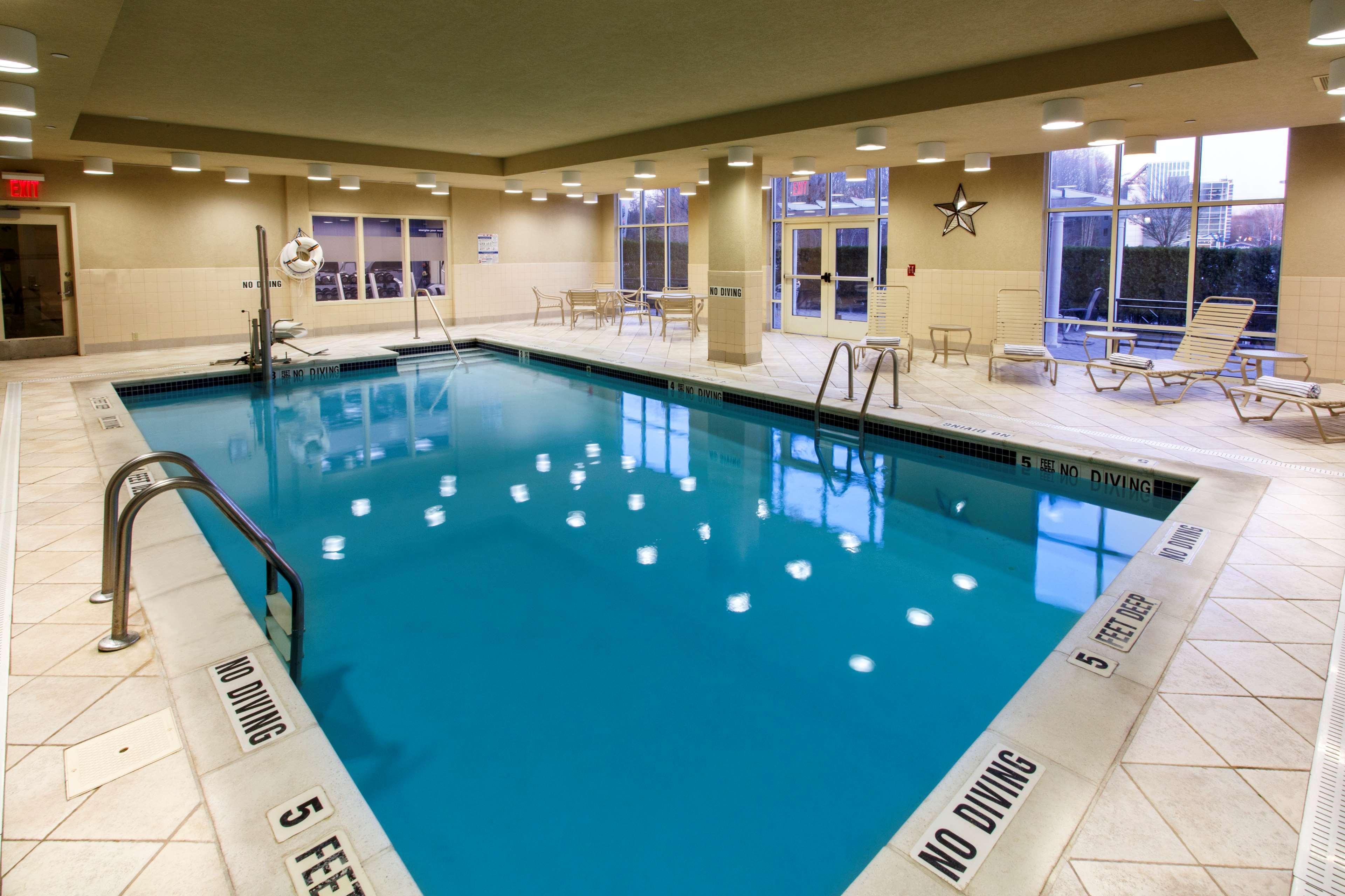 Hampton Inn & Suites Staten Island Nowy Jork Zewnętrze zdjęcie