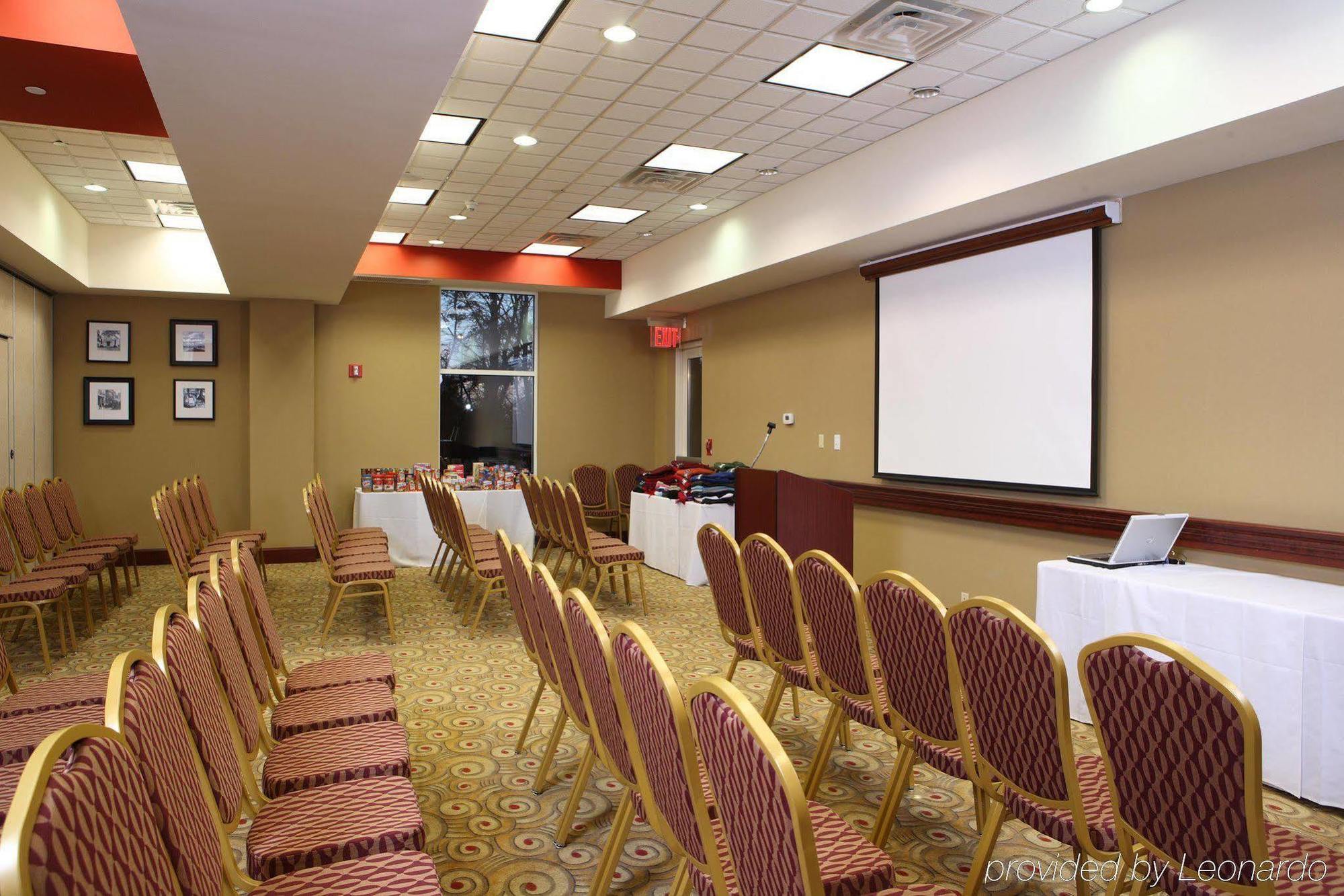 Hampton Inn & Suites Staten Island Nowy Jork Udogodnienia zdjęcie